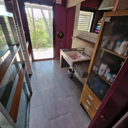 Avec Piscine Et Dependance * Nîmes